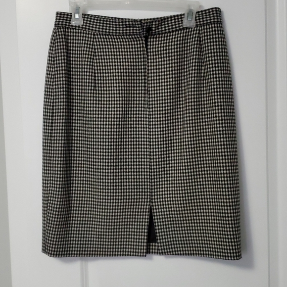 Wool Patterned Skirt - Picture 2 of 3